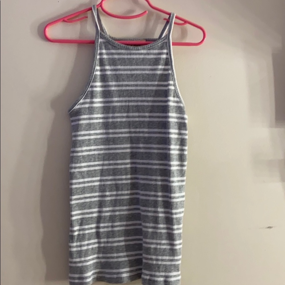 gray and white thin strap tank top